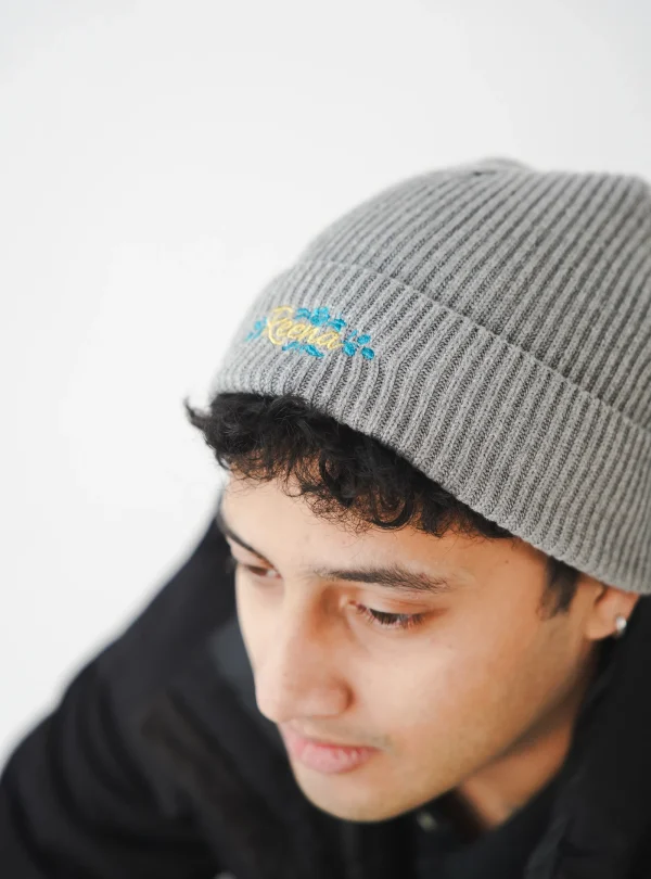 Reena Shop habla por ti - Gorro Reena Gris Reena Shop habla por ti - Gorro Reena Gris